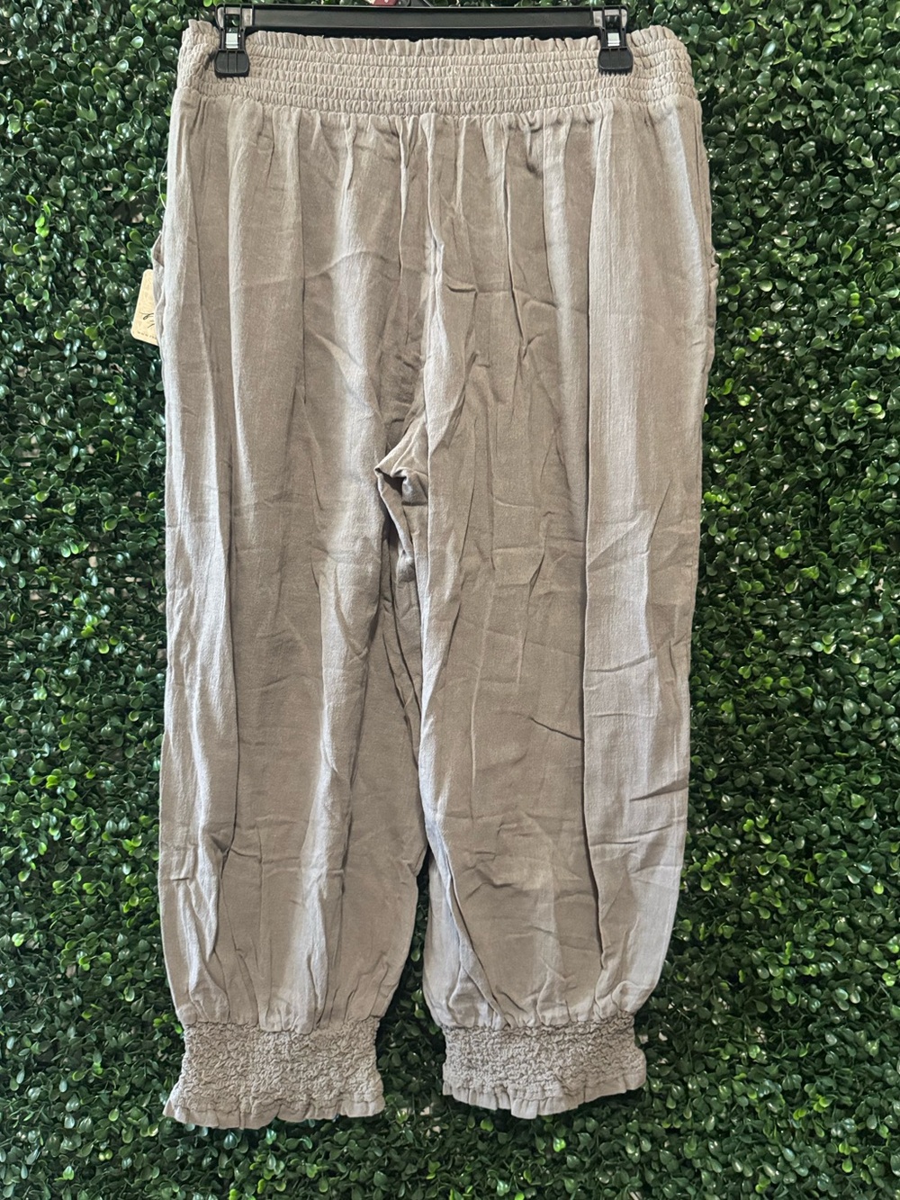 FREE PEOPLE Taye Smocked Cotton Capris - Picture 6 of 14